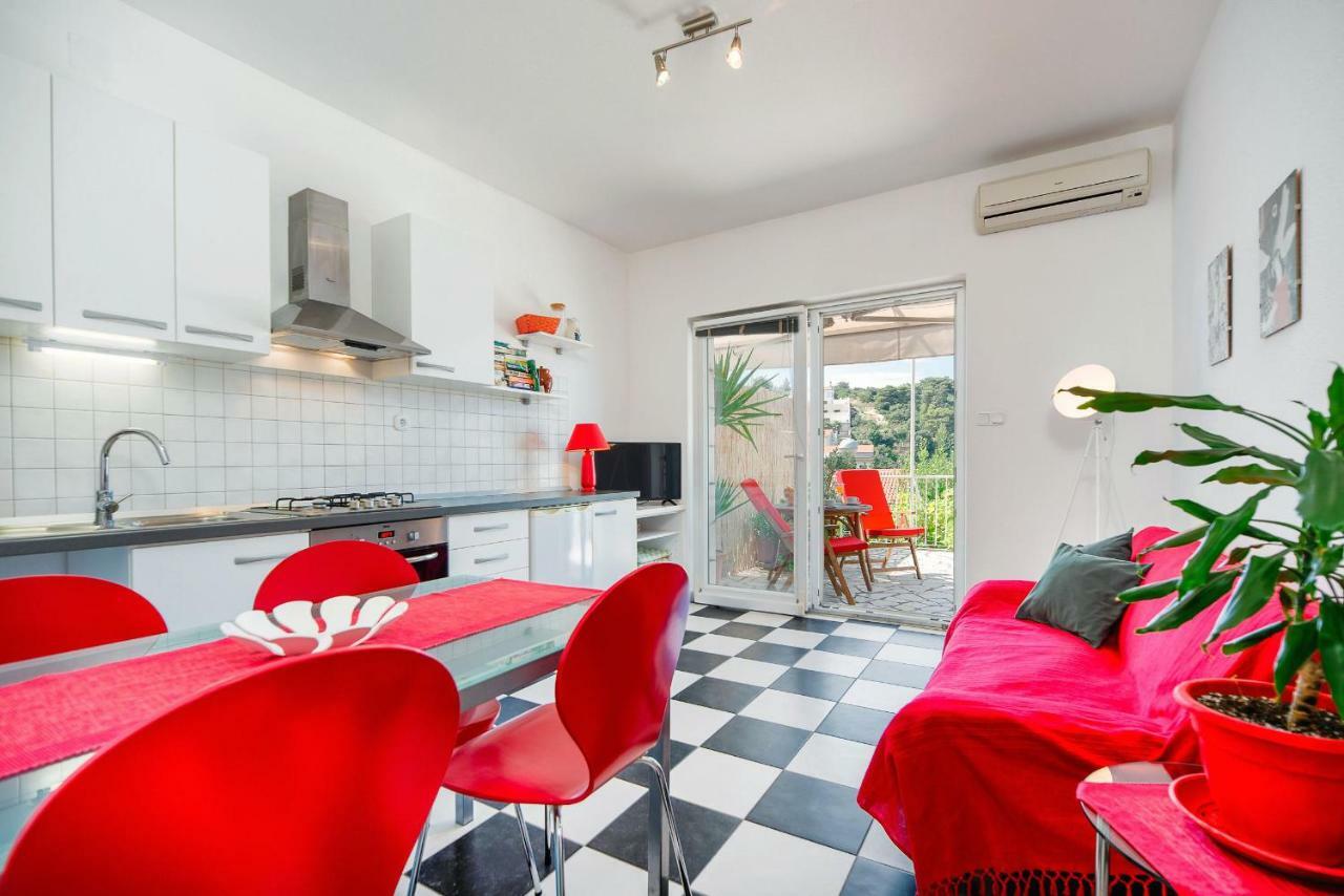 흐바르 Cozy New Flat For 2 Or 3 아파트 외부 사진