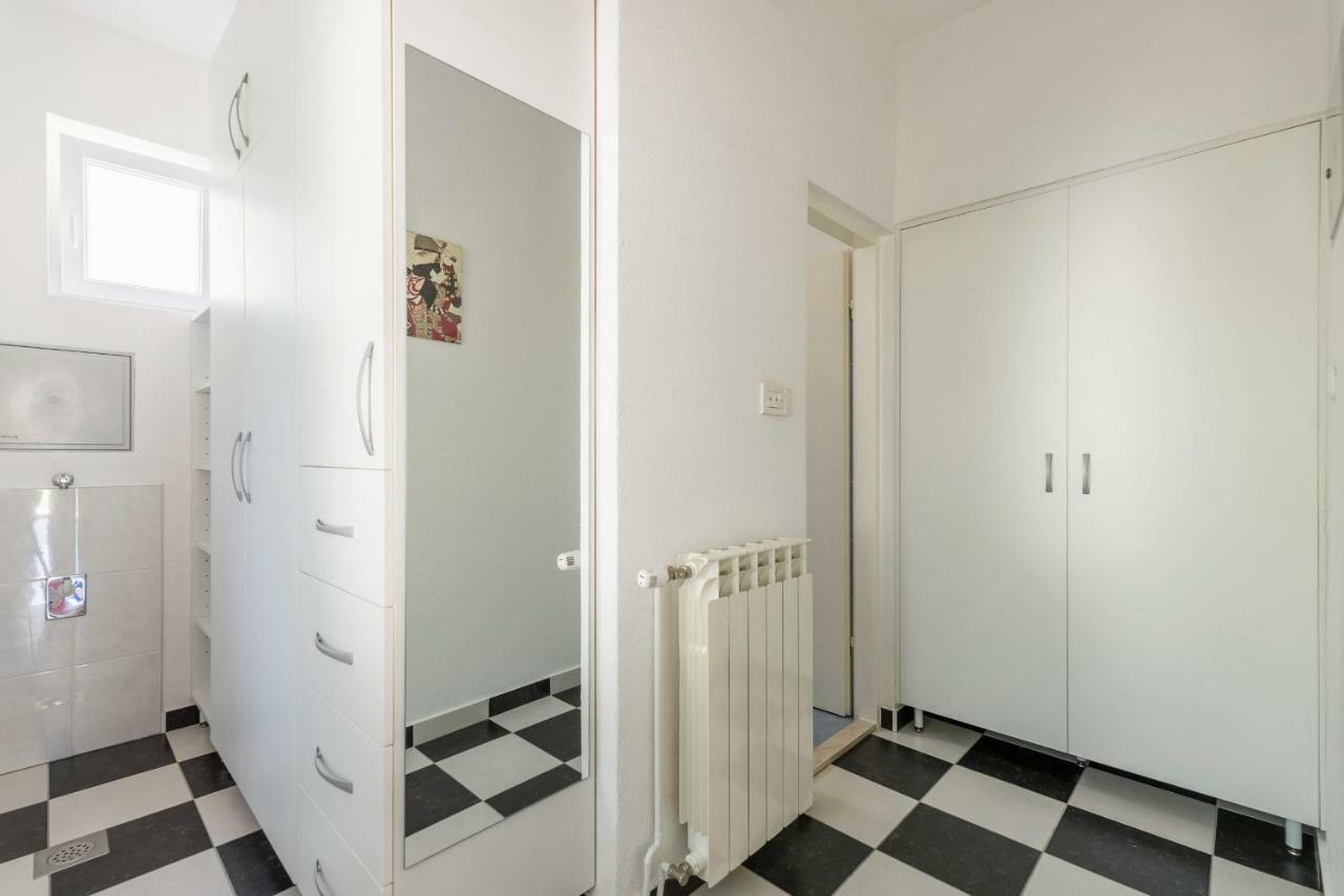 흐바르 Cozy New Flat For 2 Or 3 아파트 외부 사진